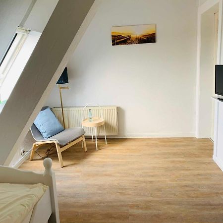Hotel Faehrhaus Kirschenland Jork Chambre photo