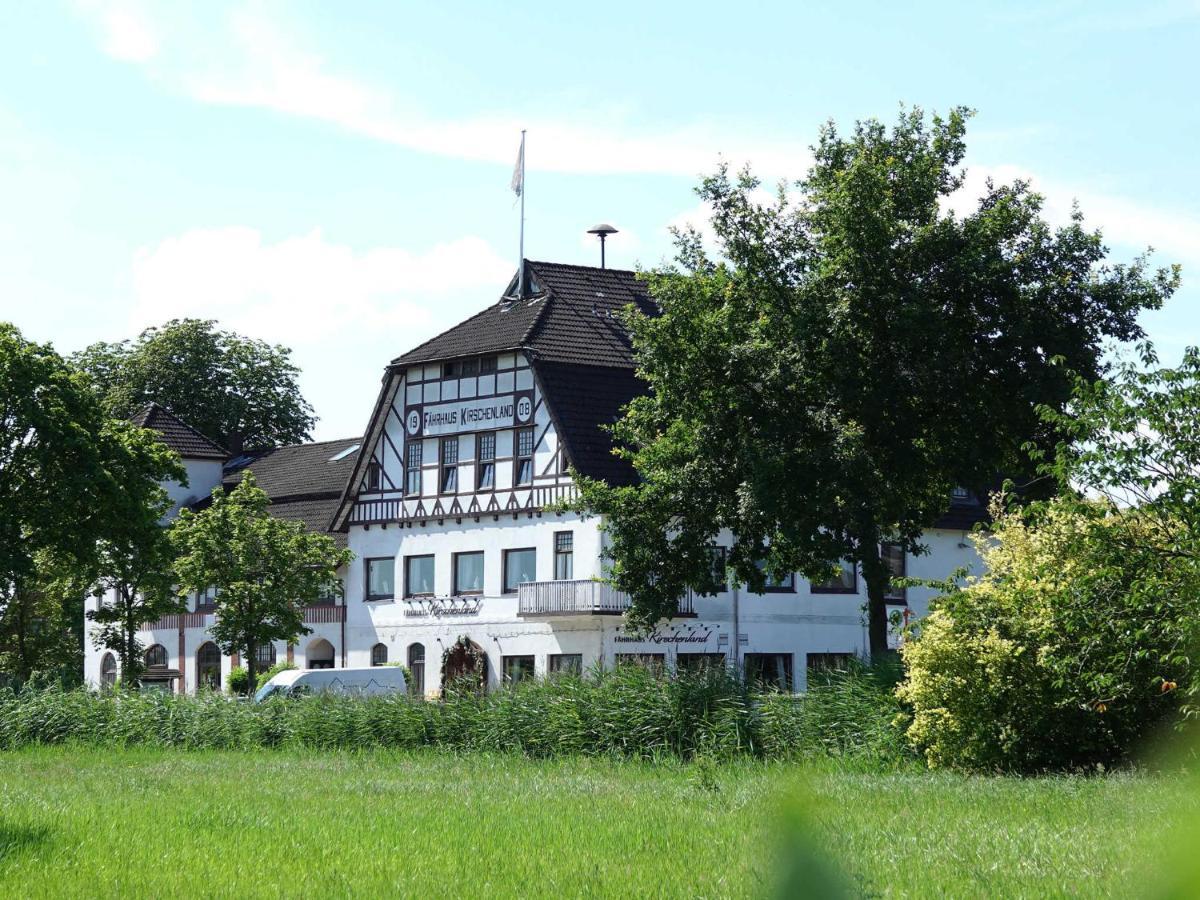 Hotel Faehrhaus Kirschenland Jork Extérieur photo